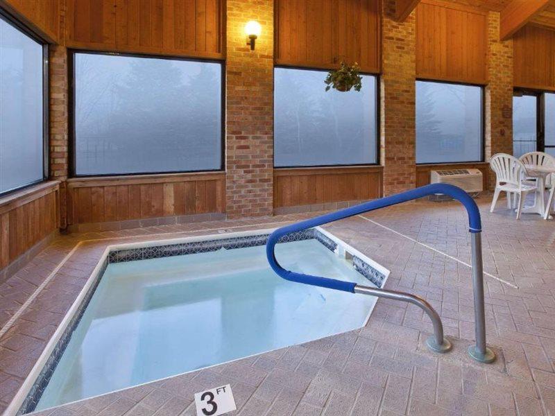 Quality Inn Marshall Near I-69 Exterior photo