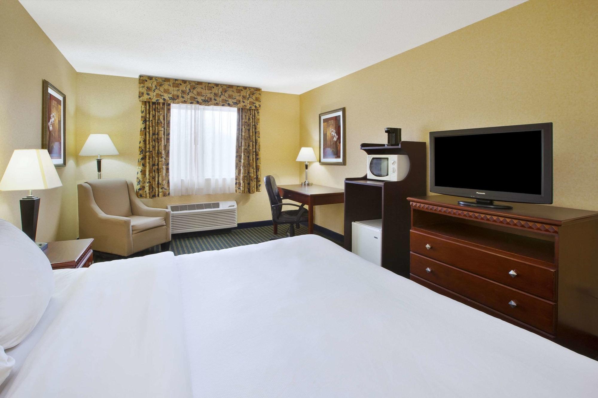 Quality Inn Marshall Near I-69 Exterior photo