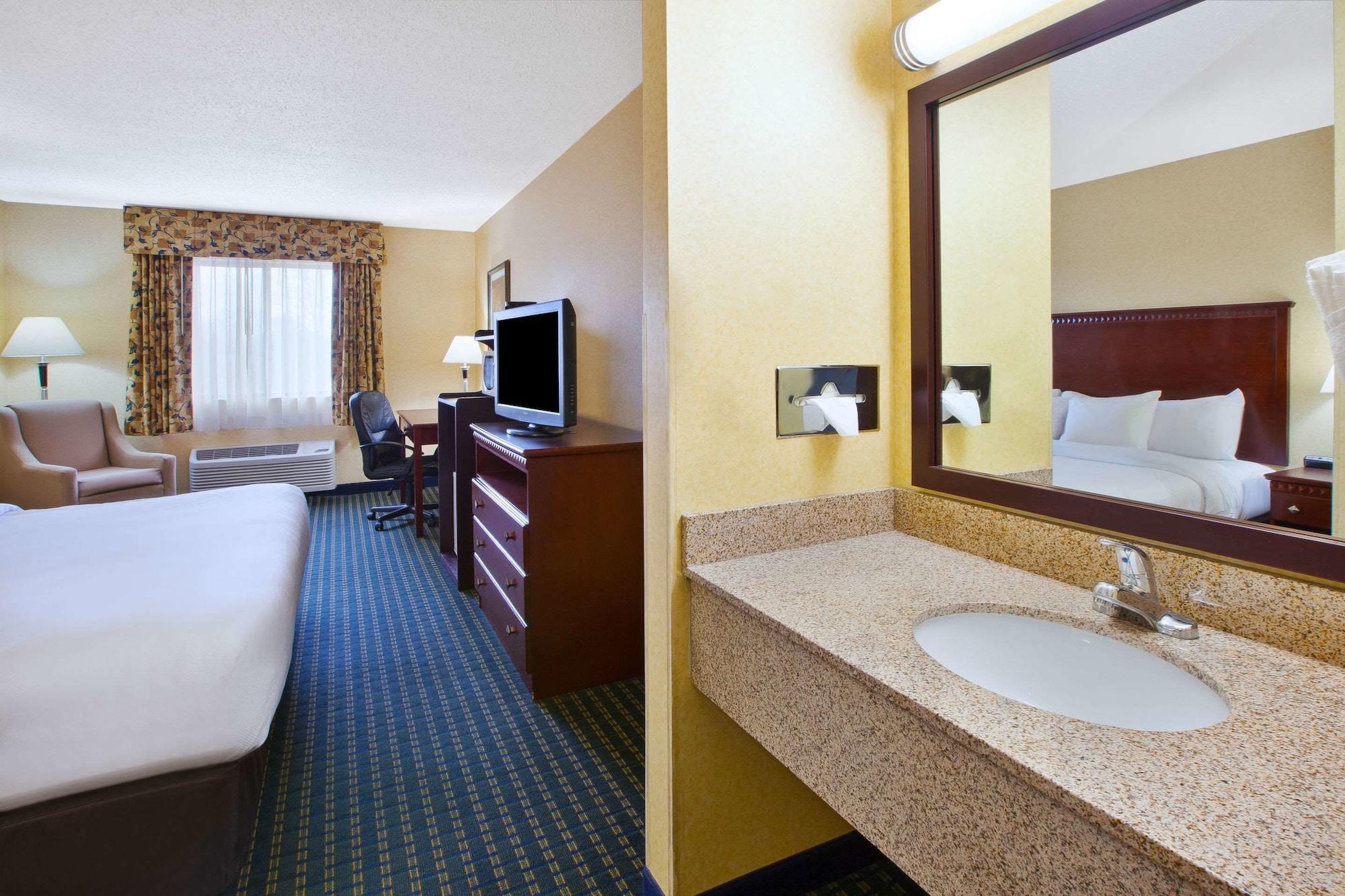 Quality Inn Marshall Near I-69 Exterior photo
